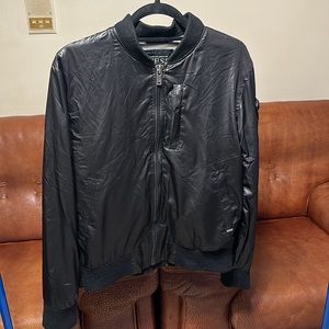 GUESS MANUFACTURED EXCLUSIVELY EXCEPTIONAL QUALITY FOR QUEN 20 years jacket